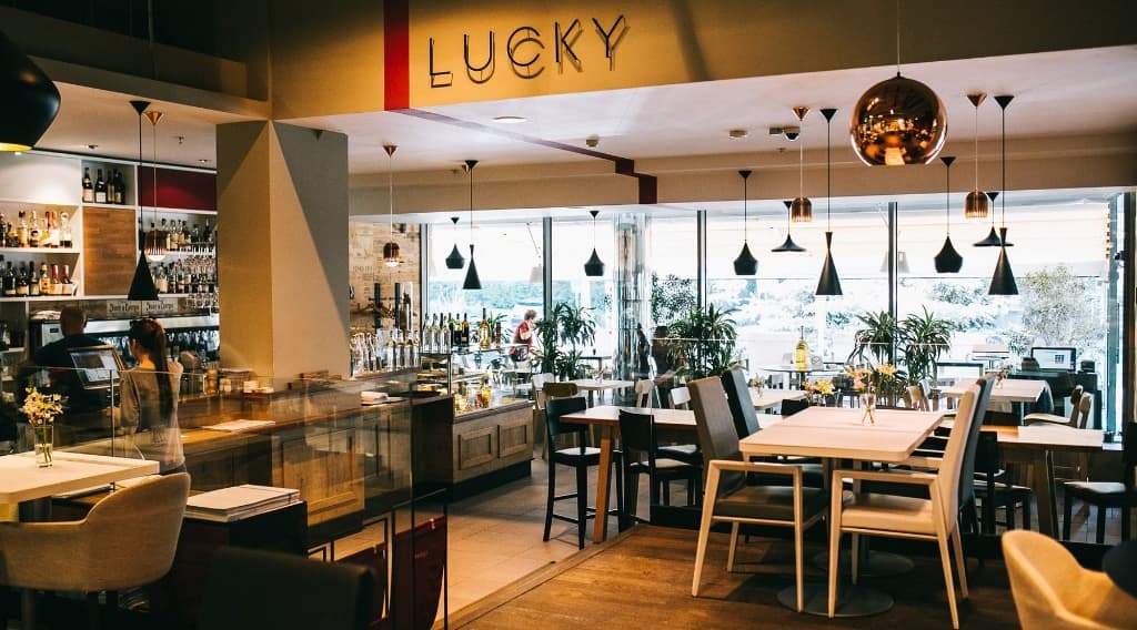 Lucky Restaurant Vinoteque